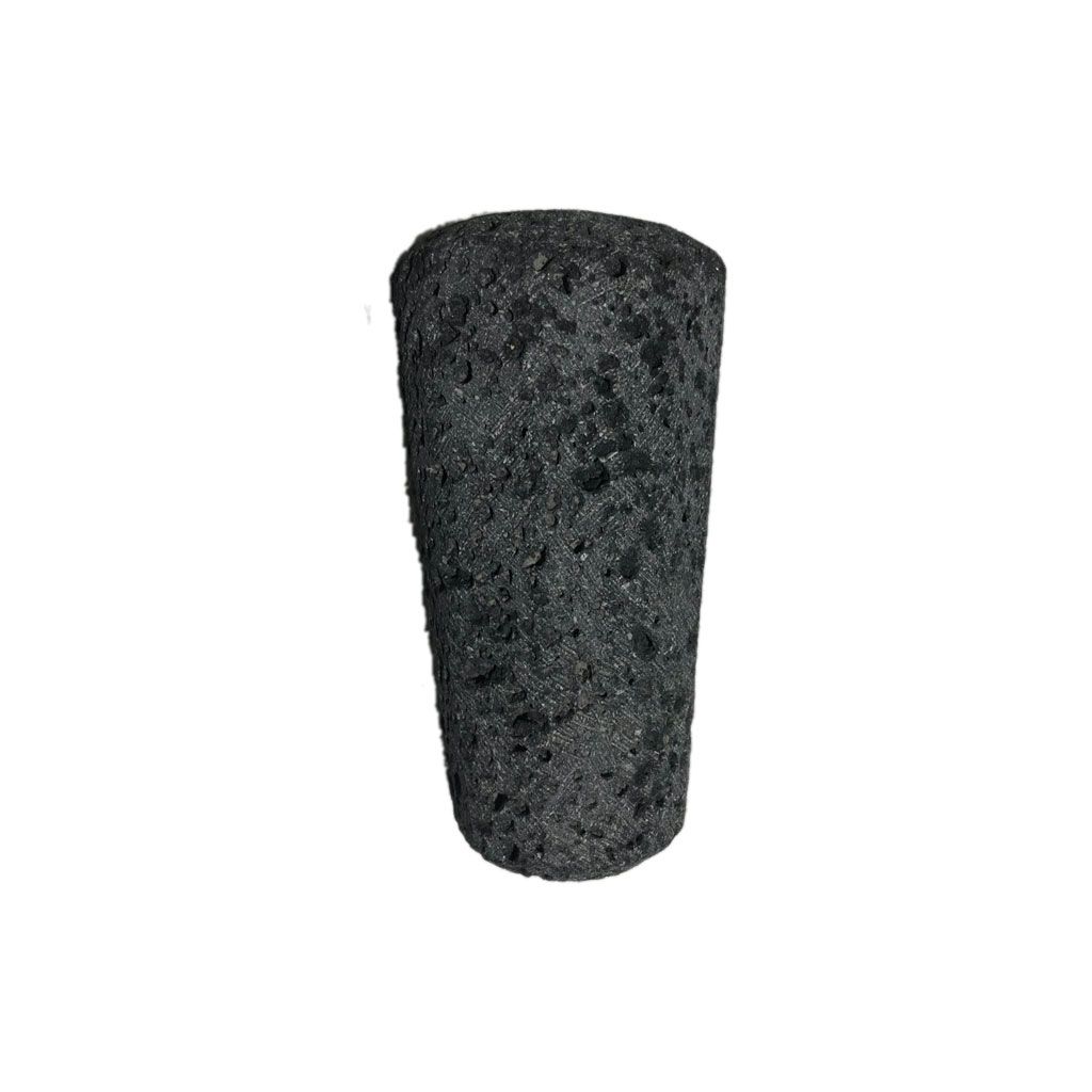 Piedra o pilón para molcajete (mortero) mexicano tallado a mano con piedra volcánica (basalto) - Tienda Mexicana Online - Huastekoo.es